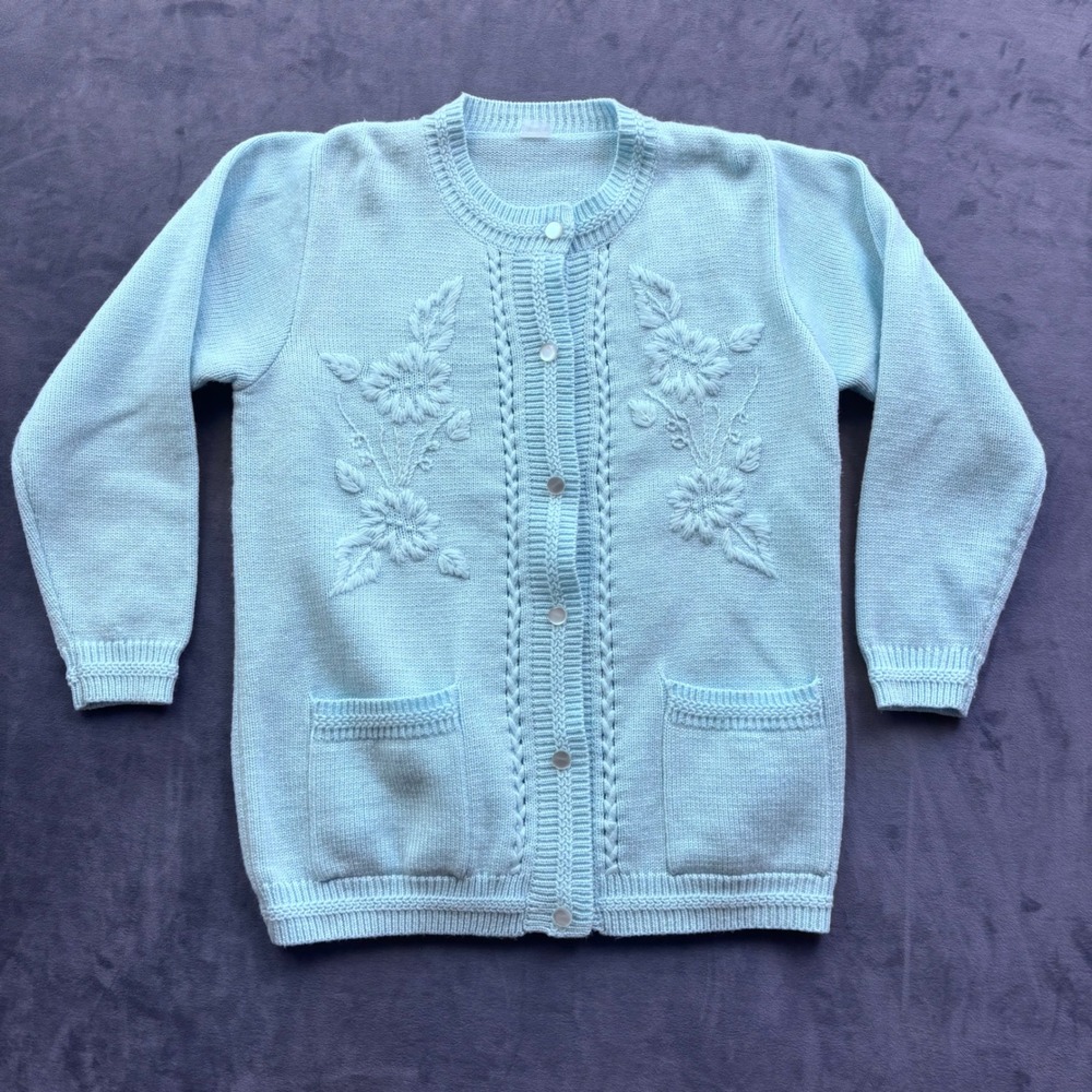 Vintage Floral Embroidered Button Front Cardigan Sweater Baby Blue Small